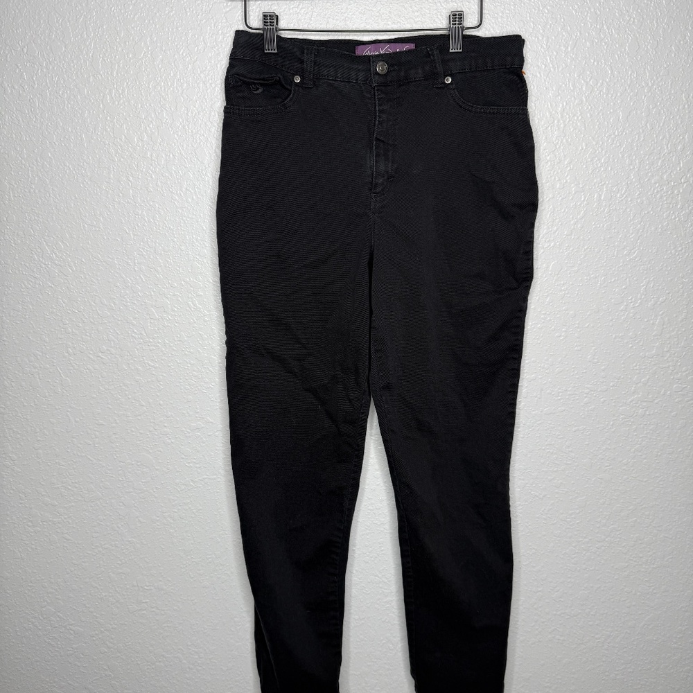 Gloria Vandderbilt‎ - Amanda style - black jeans  size 10 -cp